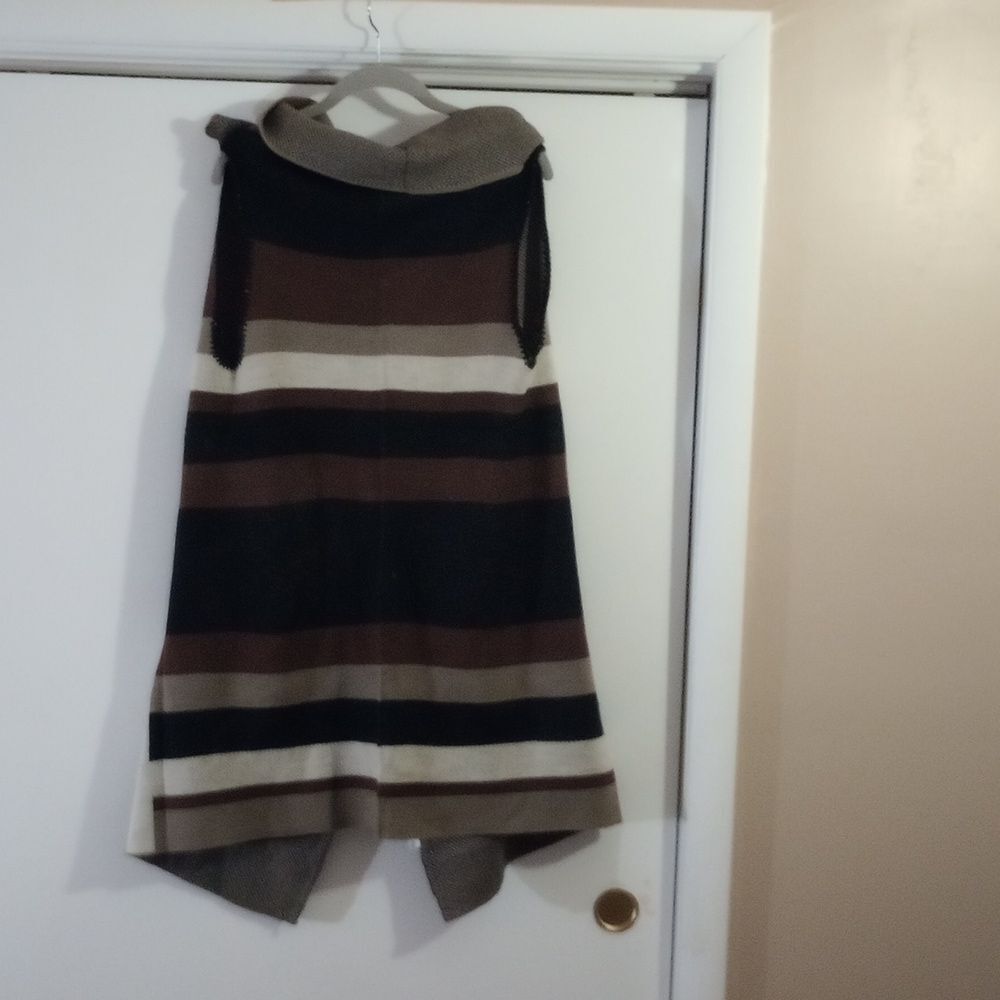 Cowlneck Reversible Multicolored Buttoned Shawl W… - image 2